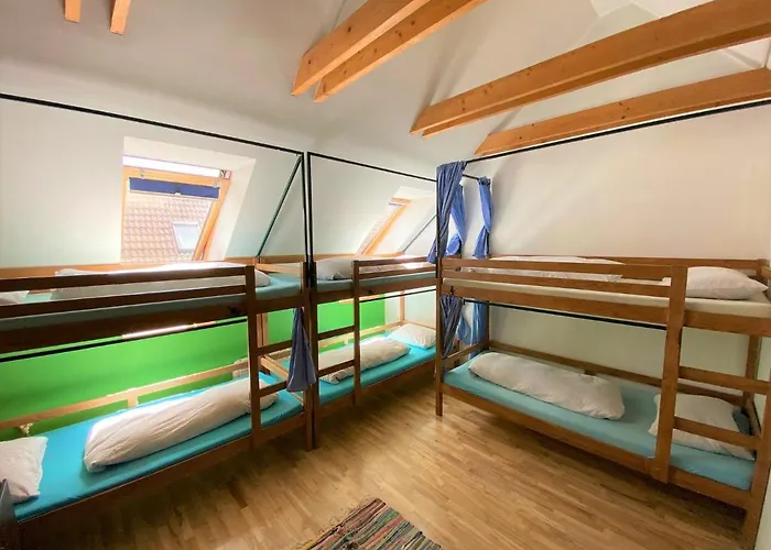 Hostel Jimmy Jumps House